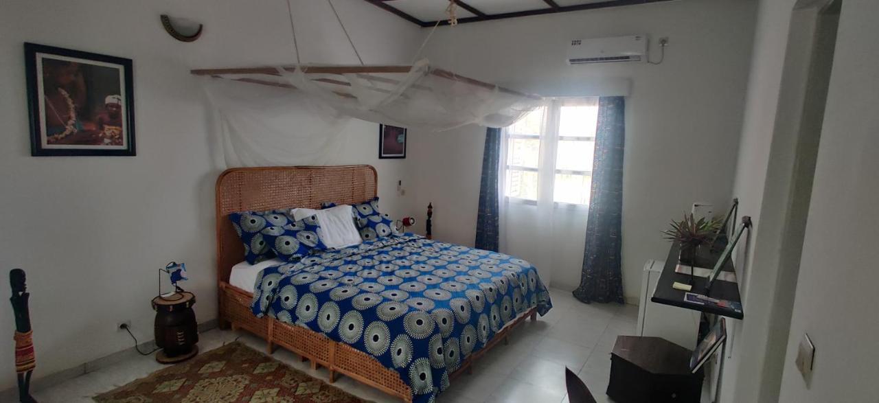 La Villa Tcha Tcha Ломе Экстерьер фото