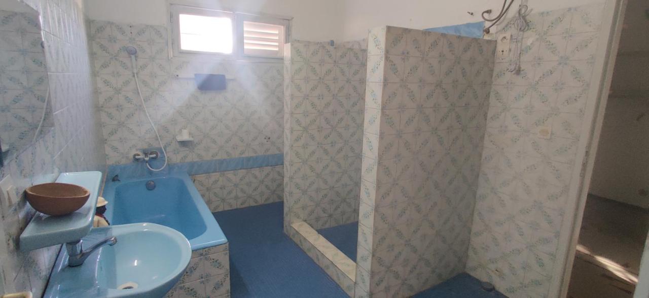 La Villa Tcha Tcha Ломе Экстерьер фото